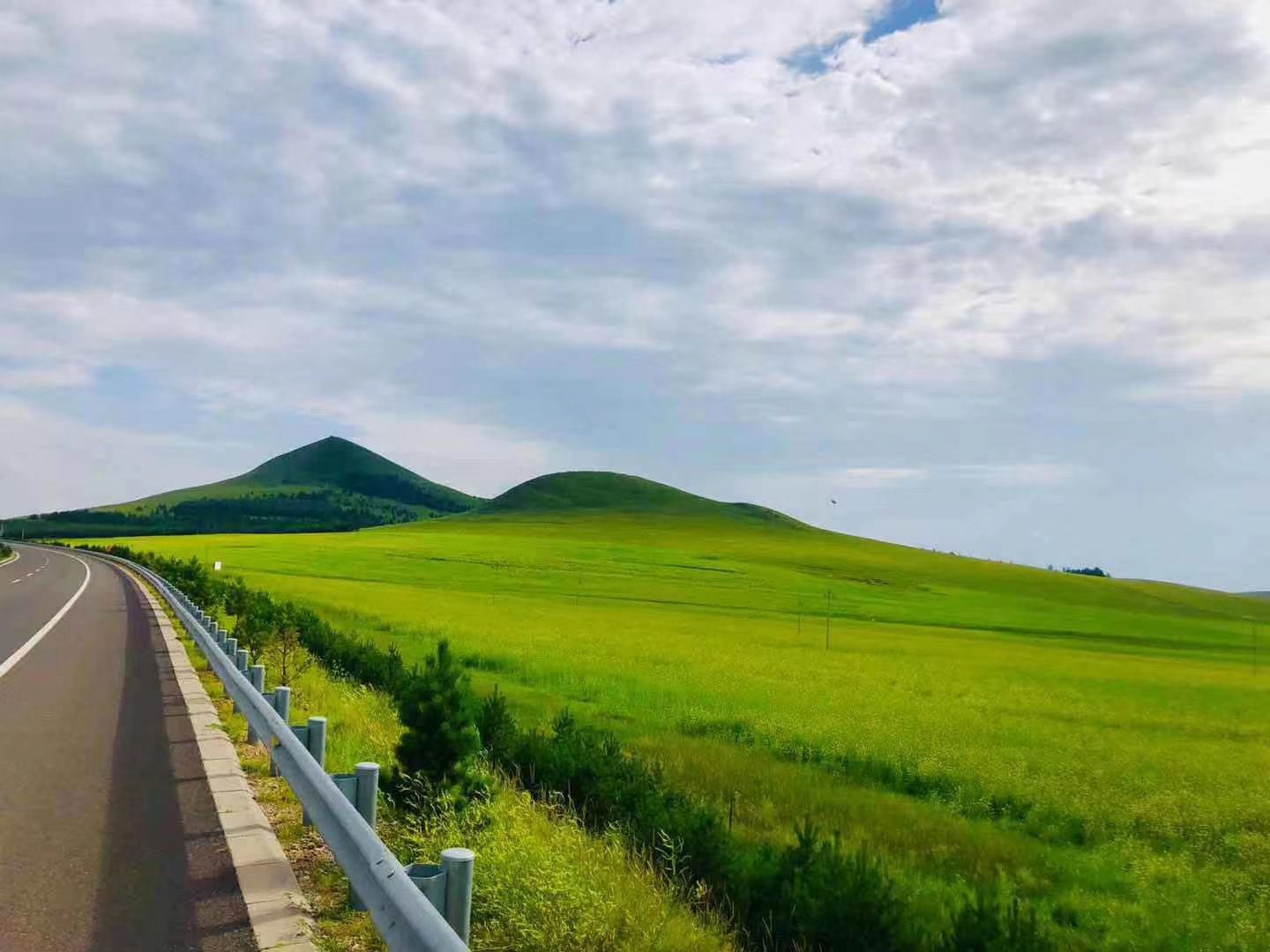 张北草原天路风光美景