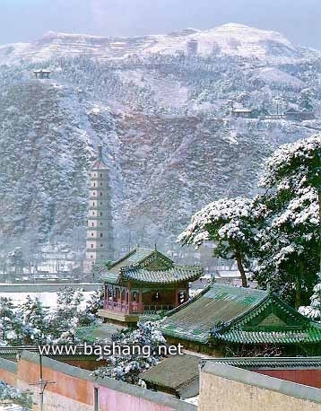 承德避暑山庄 舍利塔